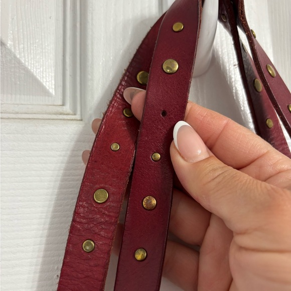 Lucky Brand Large Red Leather Tote Bag Zipper Close Studded Handles - Picture 4 of 14